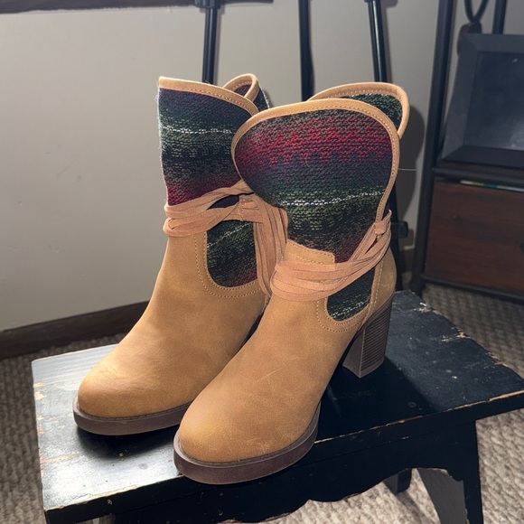 Sugar Shoes - Sugar Tan and Multicolor Ankle Boots